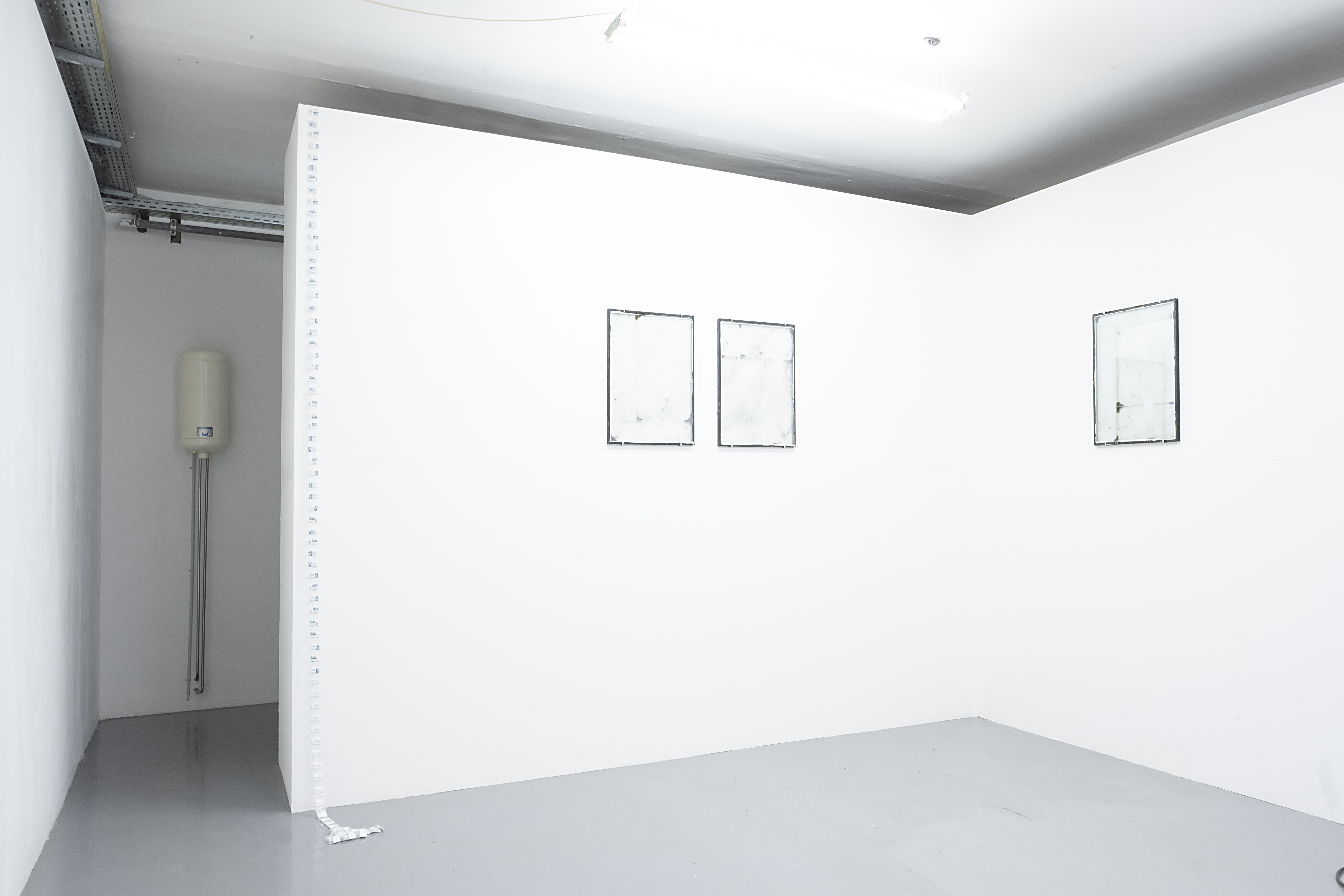 Ausstellungsansicht “IF IT MO­VES, IT’S OUT­MO­DED”?, Bastien Gachet, Brigham Bakar